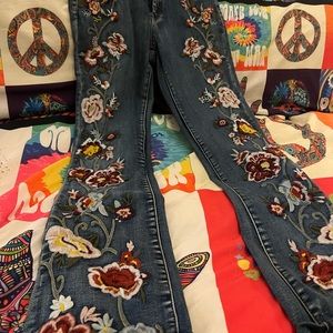 Women’s Jeans
